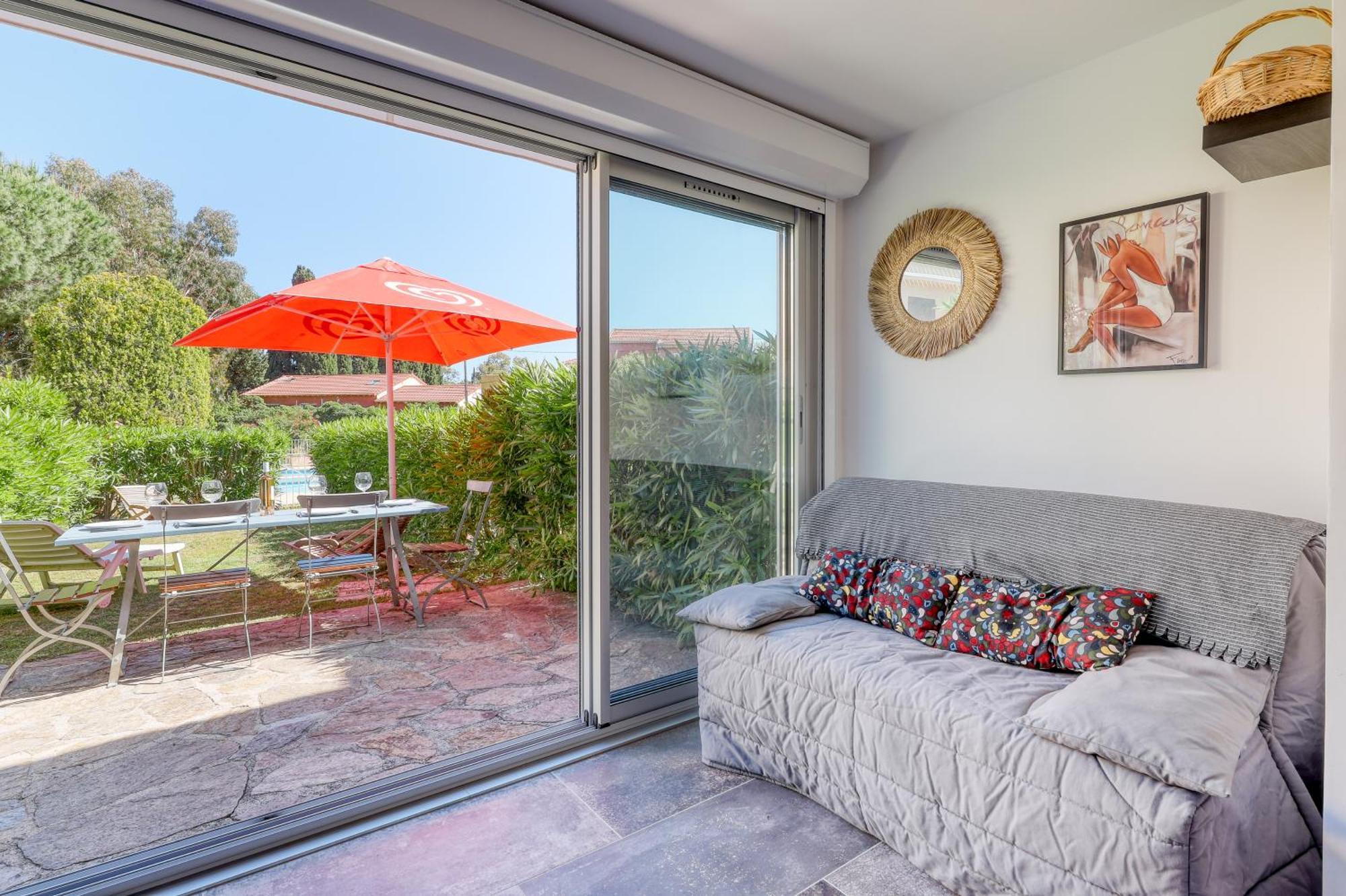 Magnificent Newly Renovated Close To Beach & Swimming Pool Le Lavandou Eksteriør bilde